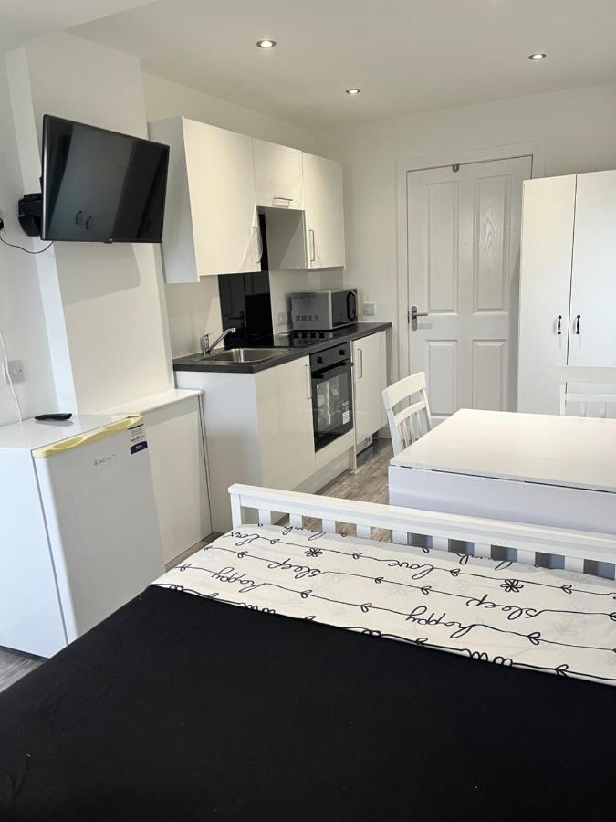 Modern Comfy One Bed Apartment - Free Parking Glasgow Exterior foto